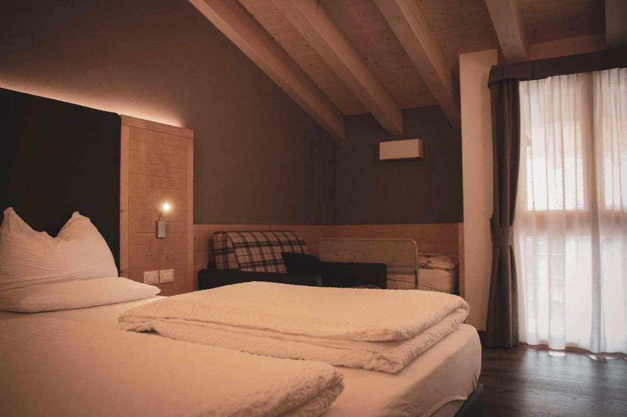 Dolcevita Ambiez B&B San Lorenzo Dorsino Exterior photo